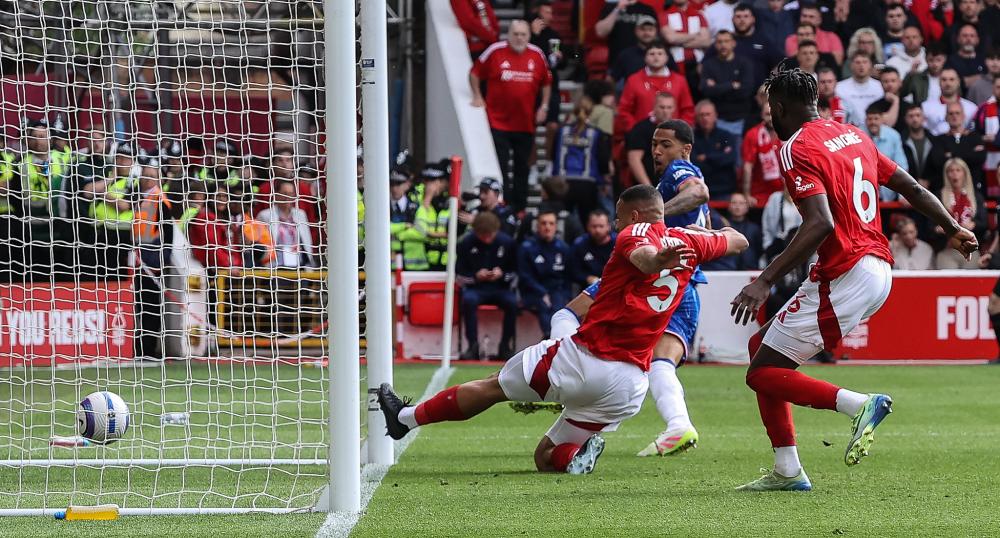 76人加时123-114力克雄鹿，马克西狂轰54分带队送雄鹿三连败