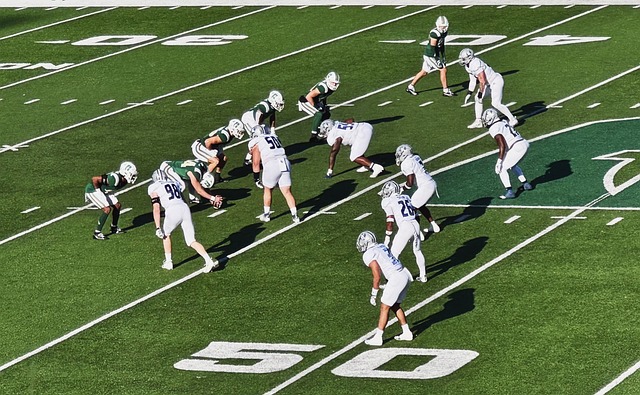 米切尔&莫布利首节合砍26分，其他队友合计只得7分