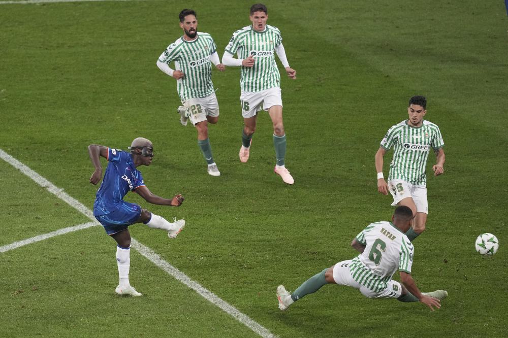 “追风少年”曲波忆国足生涯，深情感谢米卢